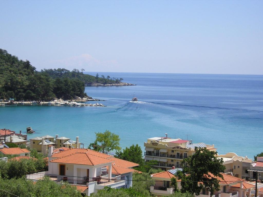 Golden Beach Inn 크리시 아모우디아 외부 사진