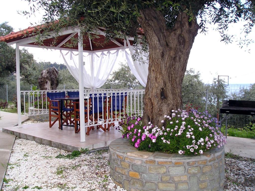 Golden Beach Inn 크리시 아모우디아 객실 사진